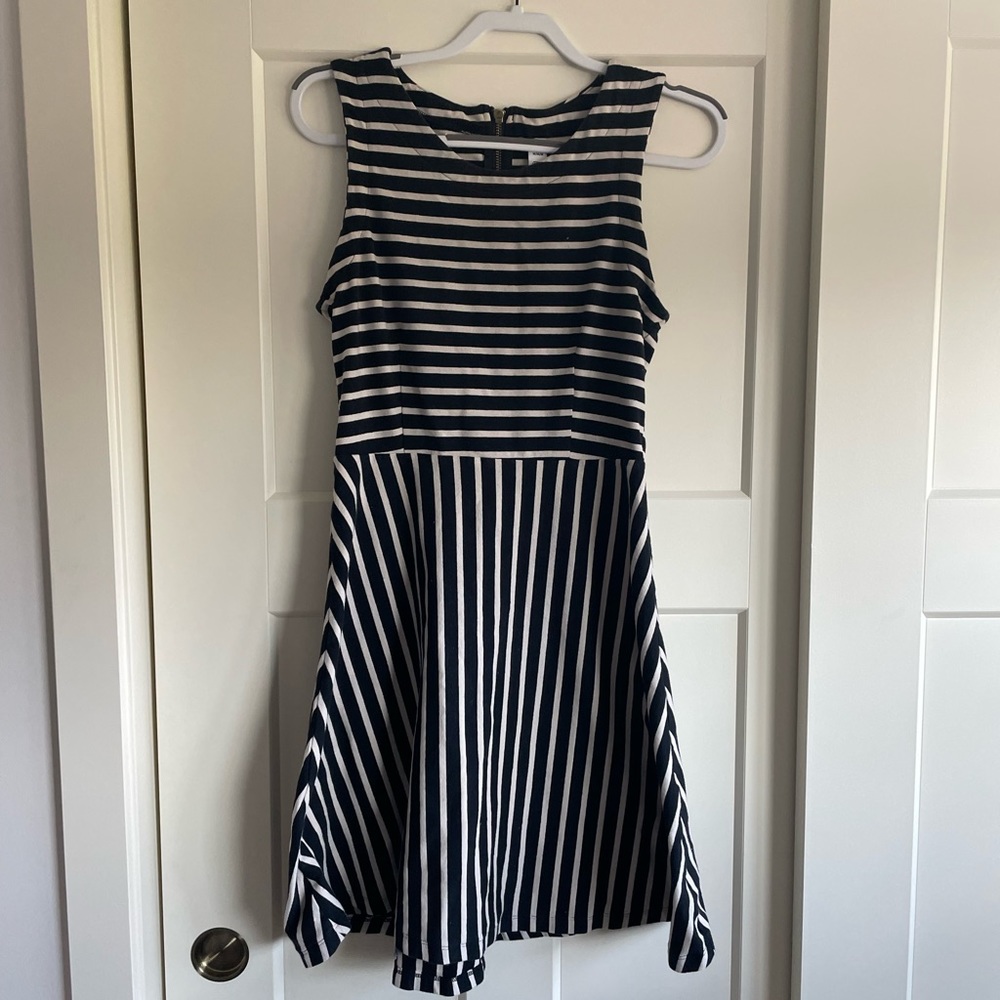 Old Navy striped dress, size M.